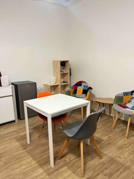2 Room Flat Tuluza Zewnętrze zdjęcie